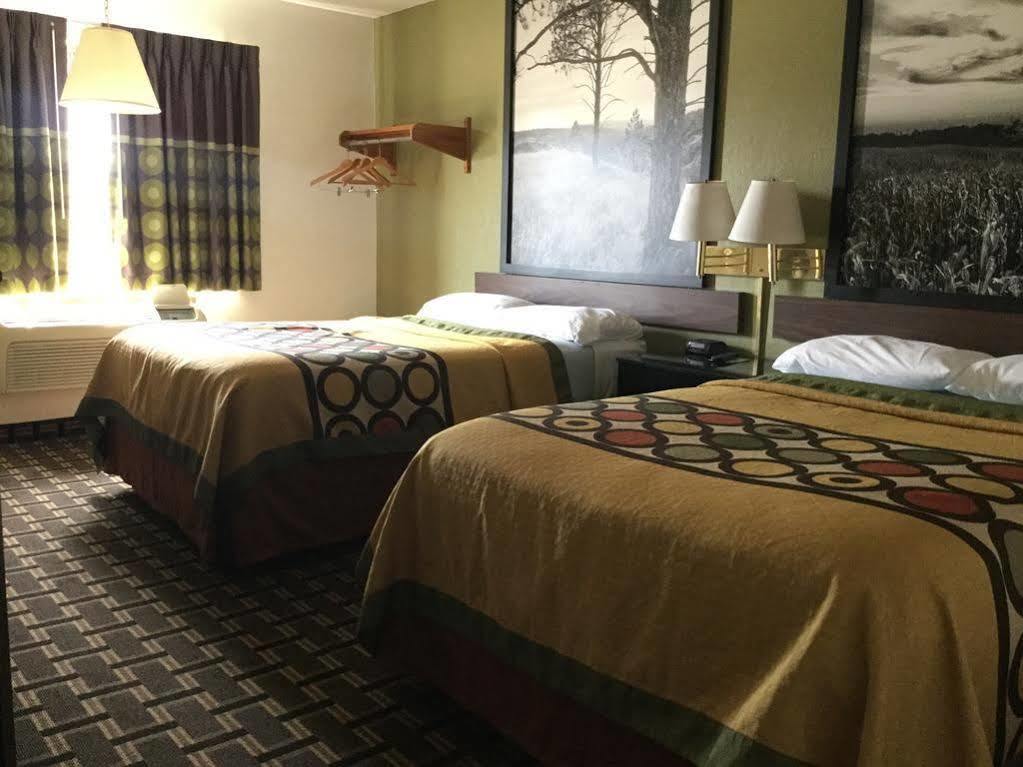 Super 8 By Wyndham Wayne Hotel Luaran gambar